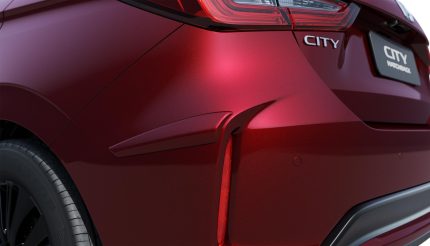 Protetor de para-choque lateral traseiro New City 2025 a 2026 Vermelho Supernova
